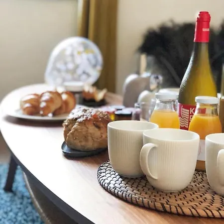 Just Like - Private Parking - Free E-bikes - Welcome Breakfast *